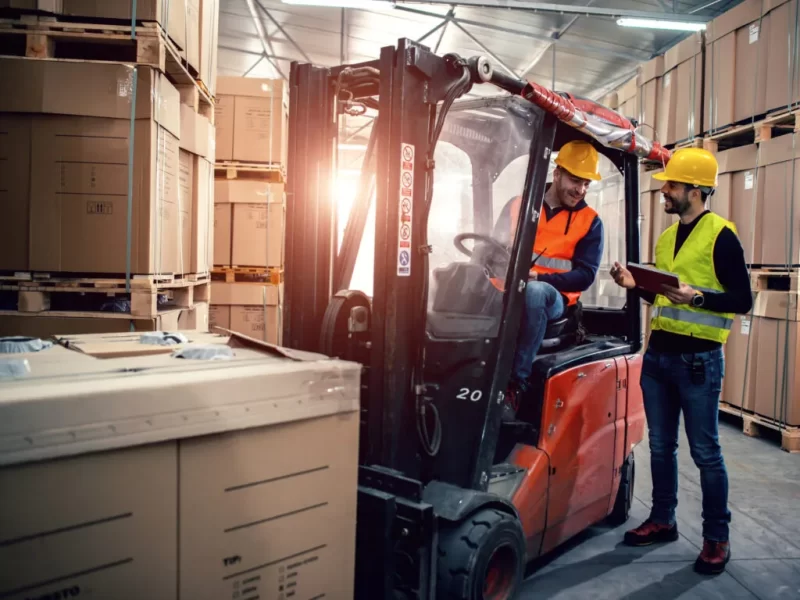 forklift-inspection.webp forklift-inspection.webp